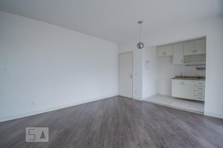 Sala de apartamento para alugar com 2 quartos, 60m² em Santo Amaro, São Paulo