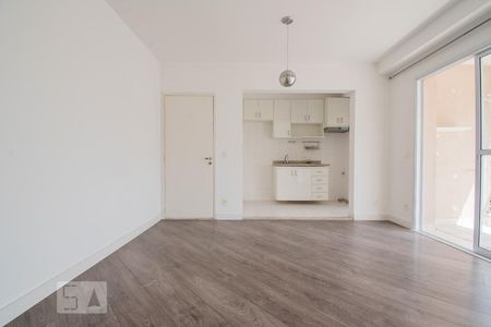 Sala de apartamento para alugar com 2 quartos, 60m² em Santo Amaro, São Paulo