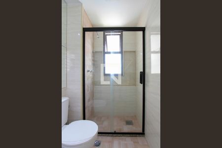 Apartamento à venda com 80m², 3 quartos e 2 vagasBanheiro Quarto 1 suíte 