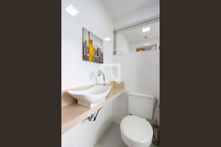 Apartamento à venda com 80m², 3 quartos e 2 vagasBanheiro do quarto da sala