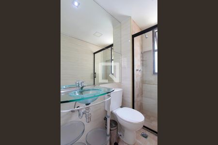 Apartamento à venda com 80m², 3 quartos e 2 vagasBanheiro Quarto 1 suíte 