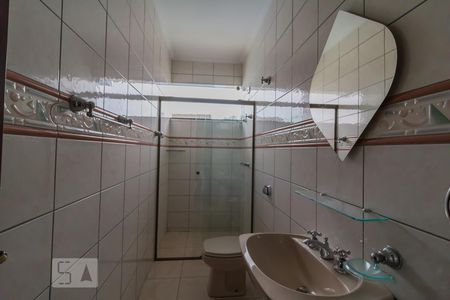 Casa à venda com 650m², 3 quartos e 7 vagasBanheiro da Suíte 3