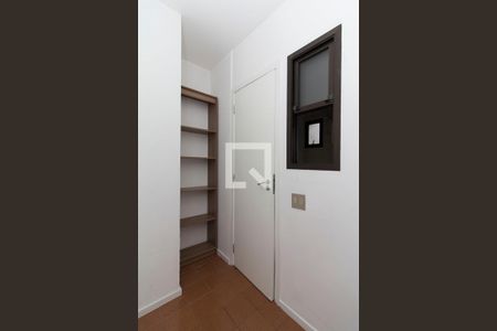 Apartamento à venda com 128m², 4 quartos e 2 vagas Apartamento à venda com 128m², 4 quartos e 2 vagasÁrea de serviço