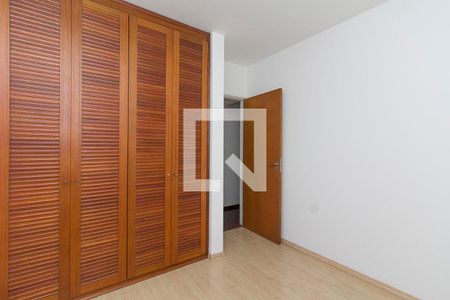 Apartamento à venda com 128m², 4 quartos e 2 vagas Apartamento à venda com 128m², 4 quartos e 2 vagasQuarto