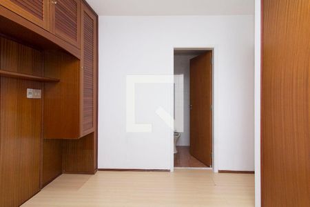 Apartamento à venda com 128m², 4 quartos e 2 vagas Apartamento à venda com 128m², 4 quartos e 2 vagasQuarto