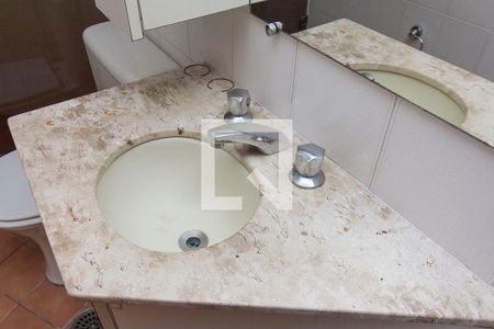 Apartamento à venda com 128m², 4 quartos e 2 vagas Apartamento à venda com 128m², 4 quartos e 2 vagasBanheiro