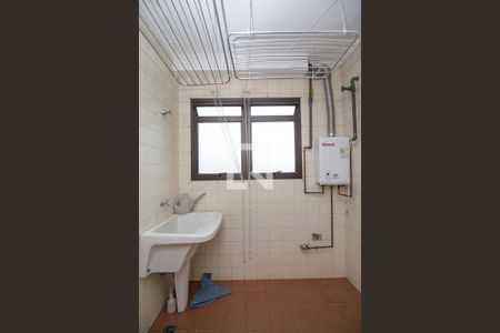 Apartamento à venda com 128m², 4 quartos e 2 vagas Apartamento à venda com 128m², 4 quartos e 2 vagasÁrea de serviço