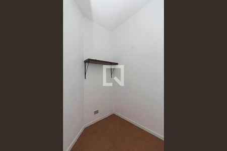 Apartamento à venda com 128m², 4 quartos e 2 vagas Apartamento à venda com 128m², 4 quartos e 2 vagasÁrea de serviço