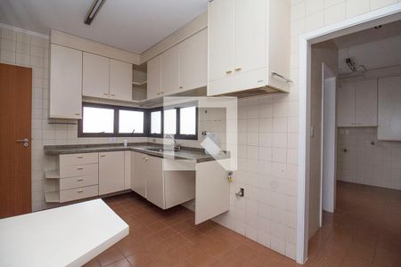 Apartamento à venda com 128m², 4 quartos e 2 vagas Apartamento à venda com 128m², 4 quartos e 2 vagasCozinha