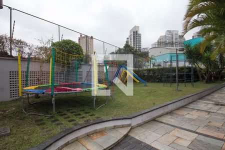 Apartamento à venda com 128m², 4 quartos e 2 vagas Apartamento à venda com 128m², 4 quartos e 2 vagasÁrea comum