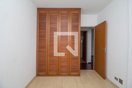 Apartamento à venda com 128m², 4 quartos e 2 vagas Apartamento à venda com 128m², 4 quartos e 2 vagasQuarto