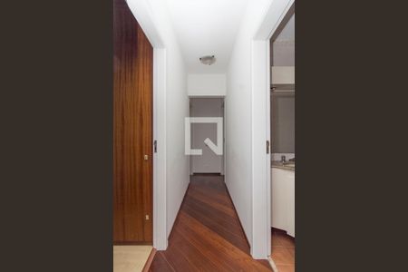 Corredor de apartamento à venda com 4 quartos, 128m² em Alto da Lapa, São Paulo