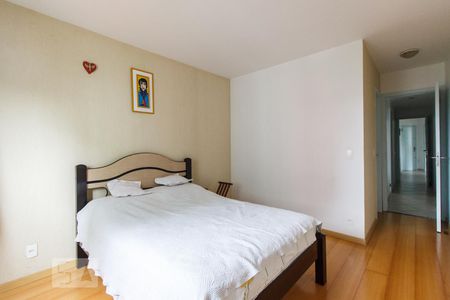 Apartamento para alugar com 120m², 3 quartos e 2 vagasSuíte