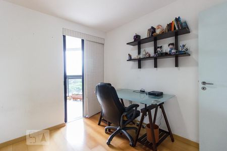 Apartamento para alugar com 120m², 3 quartos e 2 vagasQuarto 2
