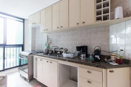 Apartamento para alugar com 120m², 3 quartos e 2 vagasCozinha