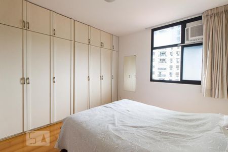 Suíte de apartamento para alugar com 3 quartos, 120m² em Barra da Tijuca, Rio de Janeiro