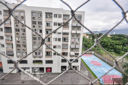 Apartamento para alugar com 70m², 2 quartos e 1 vaga Apartamento para alugar com 70m², 2 quartos e 1 vagaCozinha e Área de Serviço