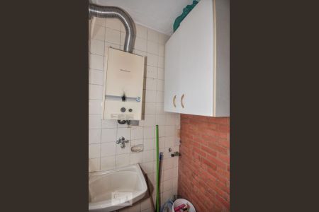 Apartamento para alugar com 70m², 2 quartos e 1 vaga Apartamento para alugar com 70m², 2 quartos e 1 vagaCozinha e Área de Serviço