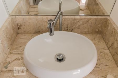 Pia do banheiro de apartamento para alugar com 3 quartos, 61m² em Vila Endres, Guarulhos