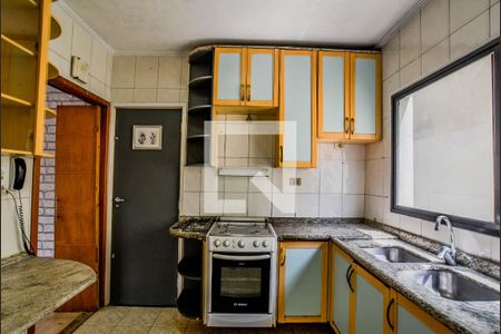 Cozinha de apartamento para alugar com 2 quartos, 68m² em Jardim Bela Vista, Santo André