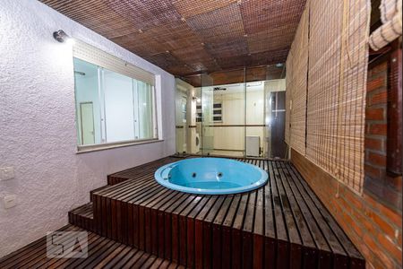 Apartamento à venda com 200m², 4 quartos e 1 vaga Apartamento à venda com 200m², 4 quartos e 1 vagaÁrea interna