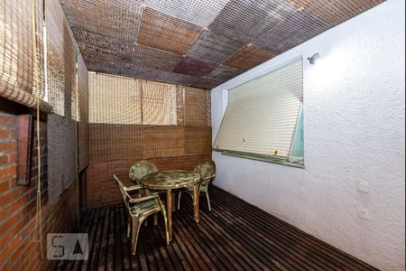 Apartamento à venda com 200m², 4 quartos e 1 vaga Apartamento à venda com 200m², 4 quartos e 1 vagaÁrea interna