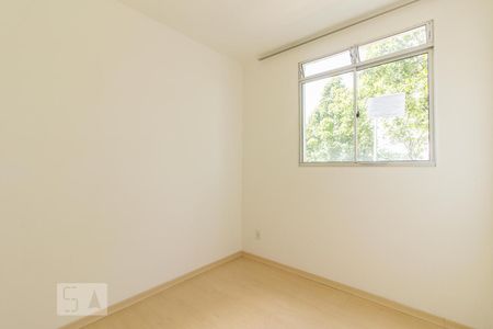 Quarto 2 de apartamento para alugar com 2 quartos, 44m² em São João Batista (venda Nova), Belo Horizonte