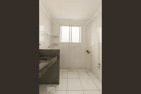 Cozinha de apartamento para alugar com 2 quartos, 44m² em São João Batista (venda Nova), Belo Horizonte