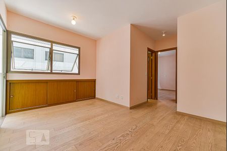 Apartamento para alugar com 1 quarto, 54m² em Aclimação, São Paulo