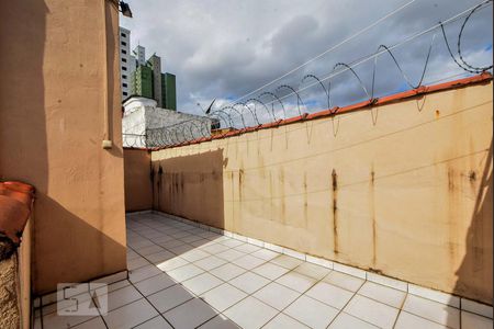 Casa à venda com 117m², 4 quartos e 2 vagasVaranda