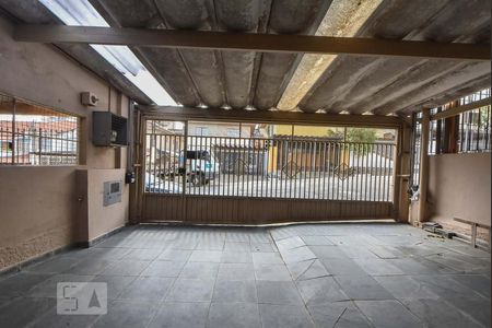 Garagem de casa à venda com 4 quartos, 117m² em Jardim Aeroporto, São Paulo