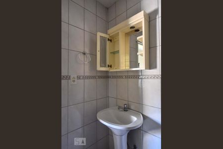 Casa à venda com 117m², 4 quartos e 2 vagasBanheiro Suíte 01