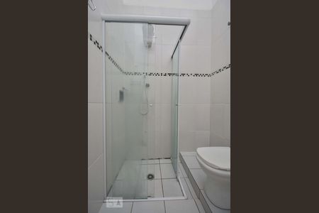 Casa à venda com 117m², 4 quartos e 2 vagasBanheiro 02