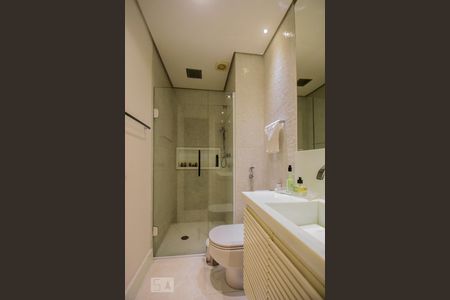 Apartamento para alugar com 121m², 2 quartos e 2 vagasBanheiro