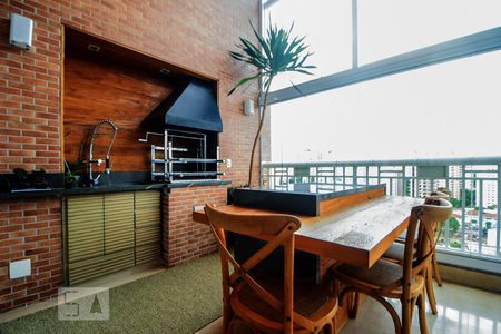 Apartamento para alugar com 121m², 2 quartos e 2 vagasChurrasqueira