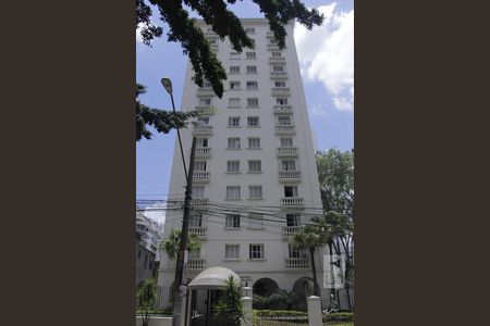 Apartamento à venda com 96m², 2 quartos e 1 vagaFachada do condomínio