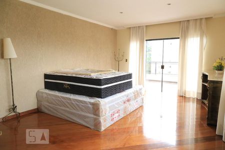 Casa à venda com 600m², 5 quartos e 3 vagasSuíte 1
