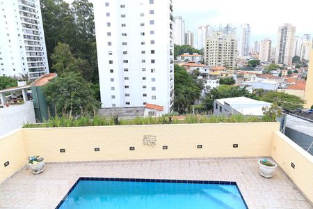 Casa à venda com 600m², 5 quartos e 3 vagasVista da sala de estar e jantar 2