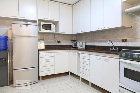 Casa à venda com 600m², 5 quartos e 3 vagasCozinha