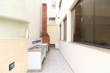 Casa à venda com 600m², 5 quartos e 3 vagasCorredor