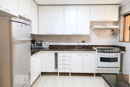 Casa à venda com 600m², 5 quartos e 3 vagasCozinha