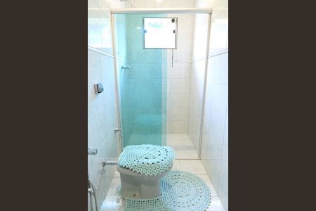 Casa à venda com 600m², 5 quartos e 3 vagasBanheiro da suíte 2