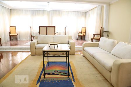 Casa à venda com 600m², 5 quartos e 3 vagasSala de estar e jantar 2