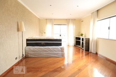 Casa à venda com 600m², 5 quartos e 3 vagasSuíte 1