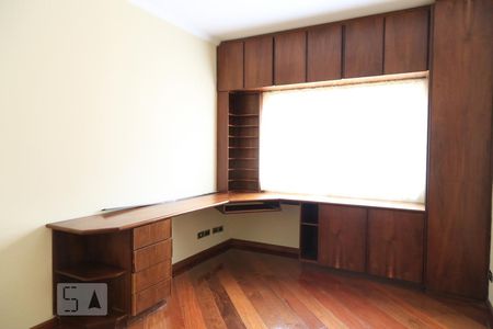 Casa à venda com 600m², 5 quartos e 3 vagasSuíte 2