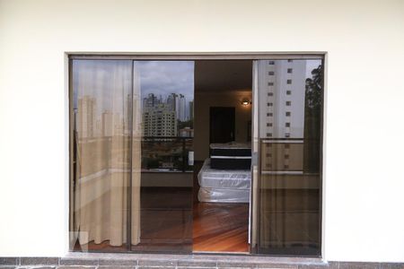 Casa à venda com 600m², 5 quartos e 3 vagasVaranda da suíte 1