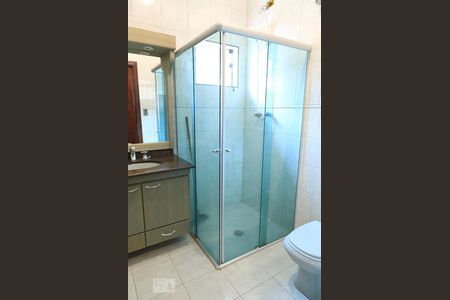 Casa à venda com 600m², 5 quartos e 3 vagasBanheiro da suíte 3