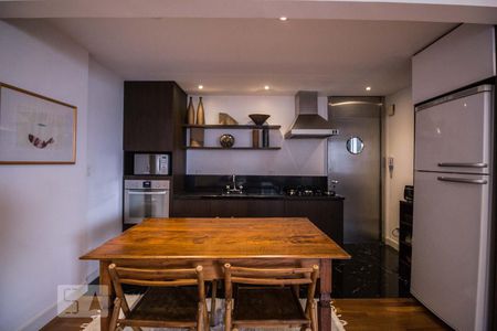 Cozinha de apartamento para alugar com 2 quartos, 105m² em Paraíso, São Paulo