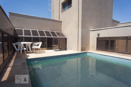 Apartamento para alugar com 50m², 1 quarto e 1 vagaDependências do condominio - piscina