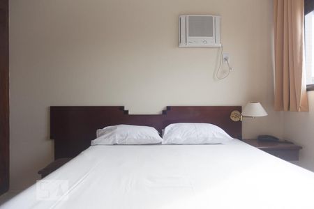 Suíte de apartamento para alugar com 1 quarto, 50m² em Cambuí, Campinas